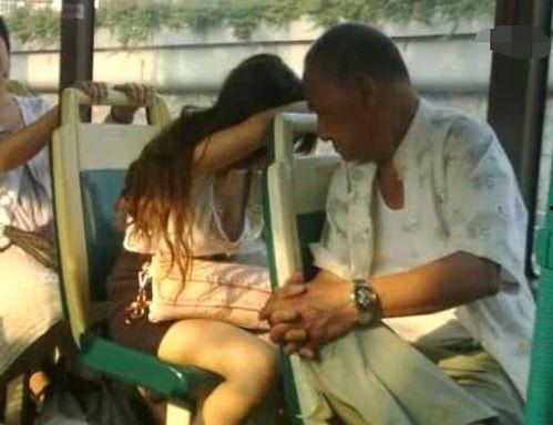 国产网友偷拍福利视频